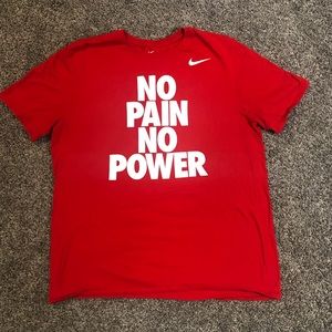NIKE Tee